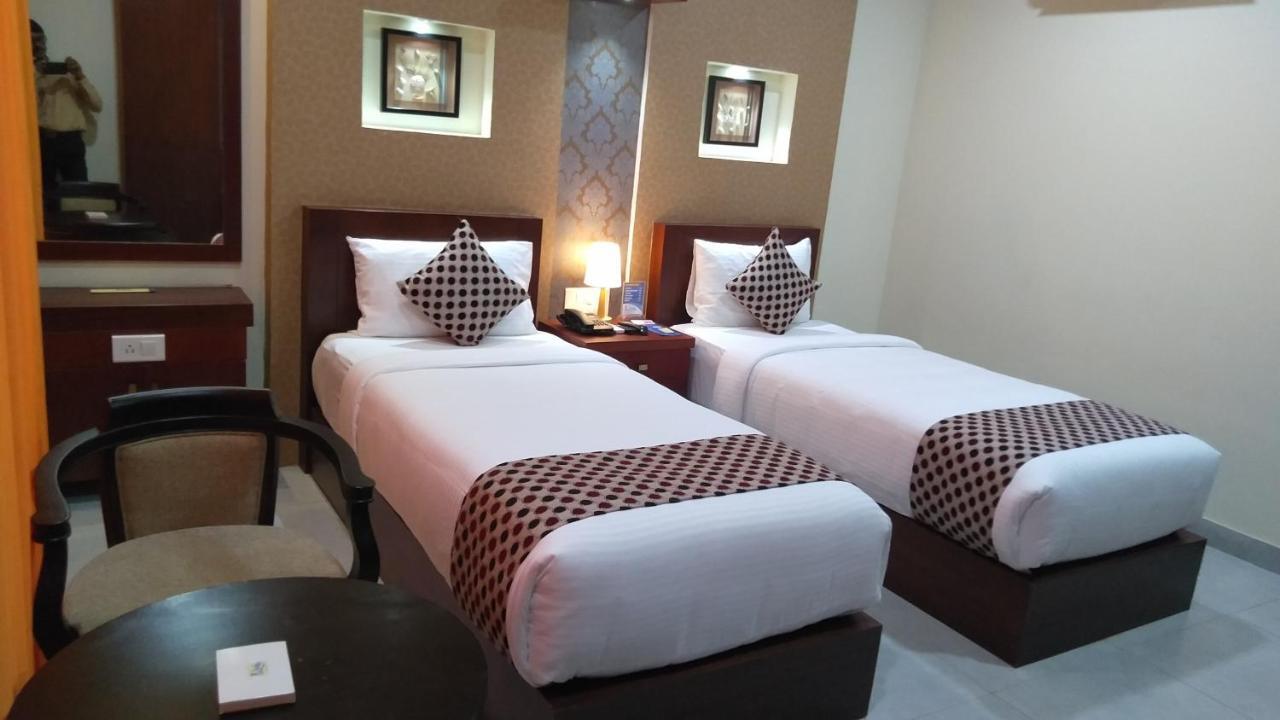 Ponnāni Rouba Residency Hotel מראה חיצוני תמונה
